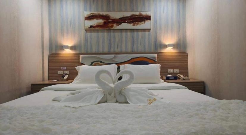 Erus Suites Hotel Boracay Manoc-Manoc Bagian luar foto