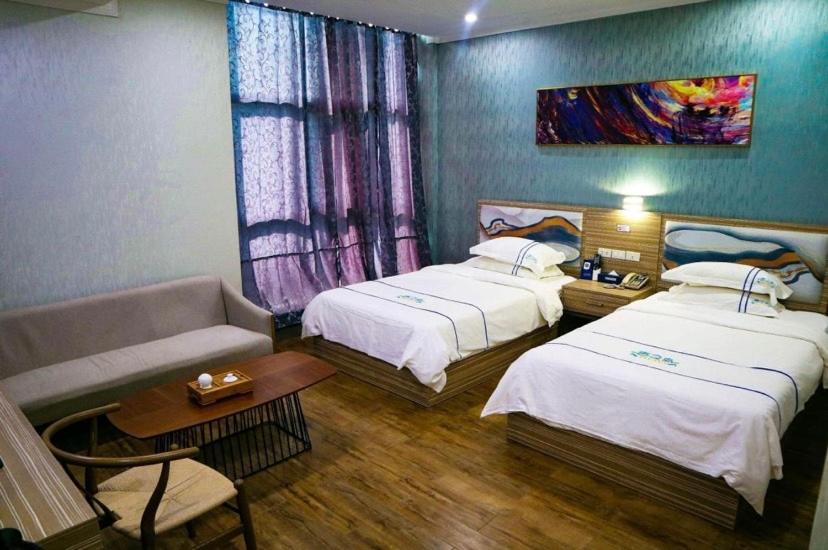 Erus Suites Hotel Boracay Manoc-Manoc Bagian luar foto