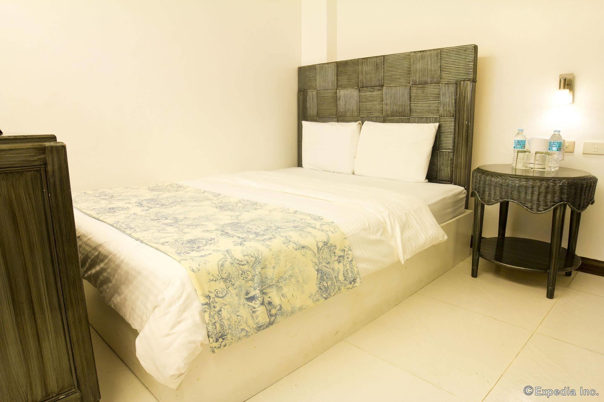 Erus Suites Hotel Boracay Manoc-Manoc Bagian luar foto